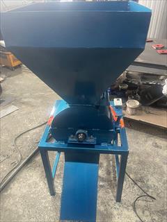 industry industrial-machinery industrial-machinery دستگاه آسیاب صنعتی 