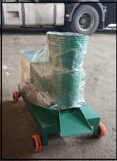 <br/>مزایای پلت <br/><br/>•	تولید نمودن پلت در ظرفیت های زیر یک تن<br/>•	داشتن حجم فیزیکی کم<br/>•	داشتن دای تخت<br/>•	در این نمونه دستگاه انتقال قدرت به وسیله گیربکس انجام م industry industrial-machinery industrial-machinery