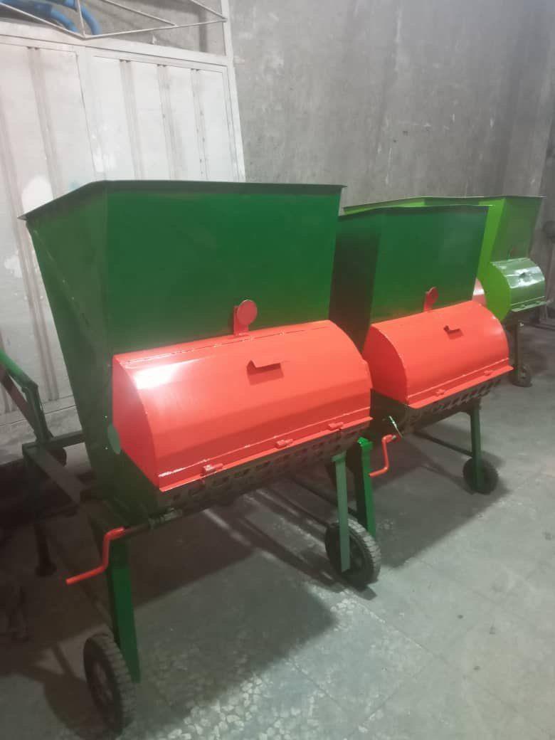 <br/>علوفه خردکن تکفاز 3 اسب<br/><br/>این دستگاه علوفه خردکن دارای موتور تکفاز 3 اسب 1400 دور می باشد.<br/>این دستگاه قدرت خرد کردن 1 تن یونجه در ساعت برای گاو گوشتی  industry industrial-machinery industrial-machinery