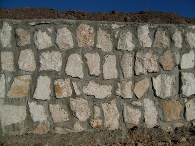 قابل توجه پیمانکاران وراهسازان محترم ،سنگ پارسیا محلات افتخار دارد با تولید بیش از 500 تن سنگ لاشه  در روزنیاز شما را جهت انجام پروژههای راهسازی ،پل س services construction construction