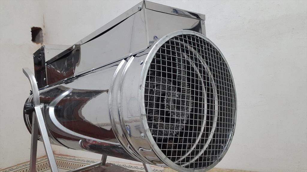 بخاری برقی فن دار گلخانه بزرگ 09190768462<br/><br/><br/>جت هیتر نوعی از بخاری های صنعتی است که عمدتا برای مصارفی همچون گرم کردن سالن های صنعتی، سالن های ورزشی بزر industry industrial-machinery industrial-machinery