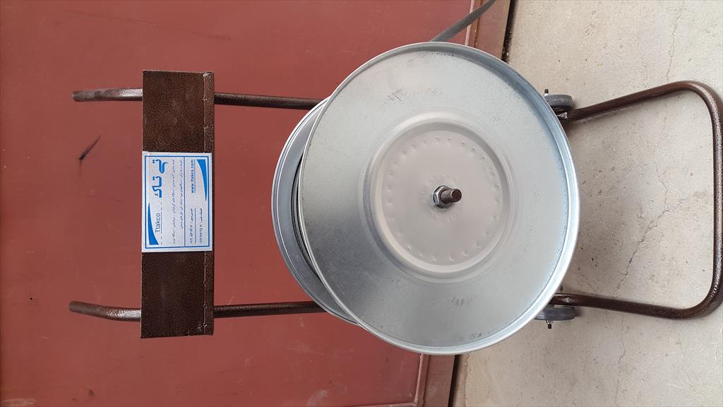 رول باز کن تسمه<br/>دستگاه رول باز کن تسمه_تسمه باز کن <br/>*دارای بلبرینگ<br/>* دارای چرخ<br/>* جنس بدنه گالوانیزه<br/>*ابعاد دستگاه<br/>* بسیار سبک و قابل حمل<br/>رول باز کن تس industry industrial-machinery industrial-machinery