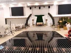 سن و استیج به جلب توجه مخاطبان و تمرکز آنها بر اجرا یا رویداد کمک می‌کند. بهبود دید: قرار گرفتن اجراکنندگان یا سخنرانان در ارتفاع بیشتر به تماشاگران ا services ceremony ceremony