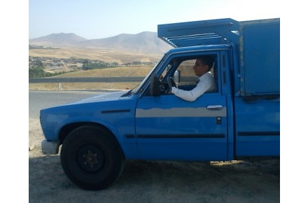 وانت بار برای حمل بار درنارمک <br/><br/>از هر نقطه به نقاط دیگر تهران<br/><br/>برای امور حمل و نقل خود با وانت بار و نیسان بار با ما تماس بگیرید<br/>09129437352<br/>091946443 services transportation transportation