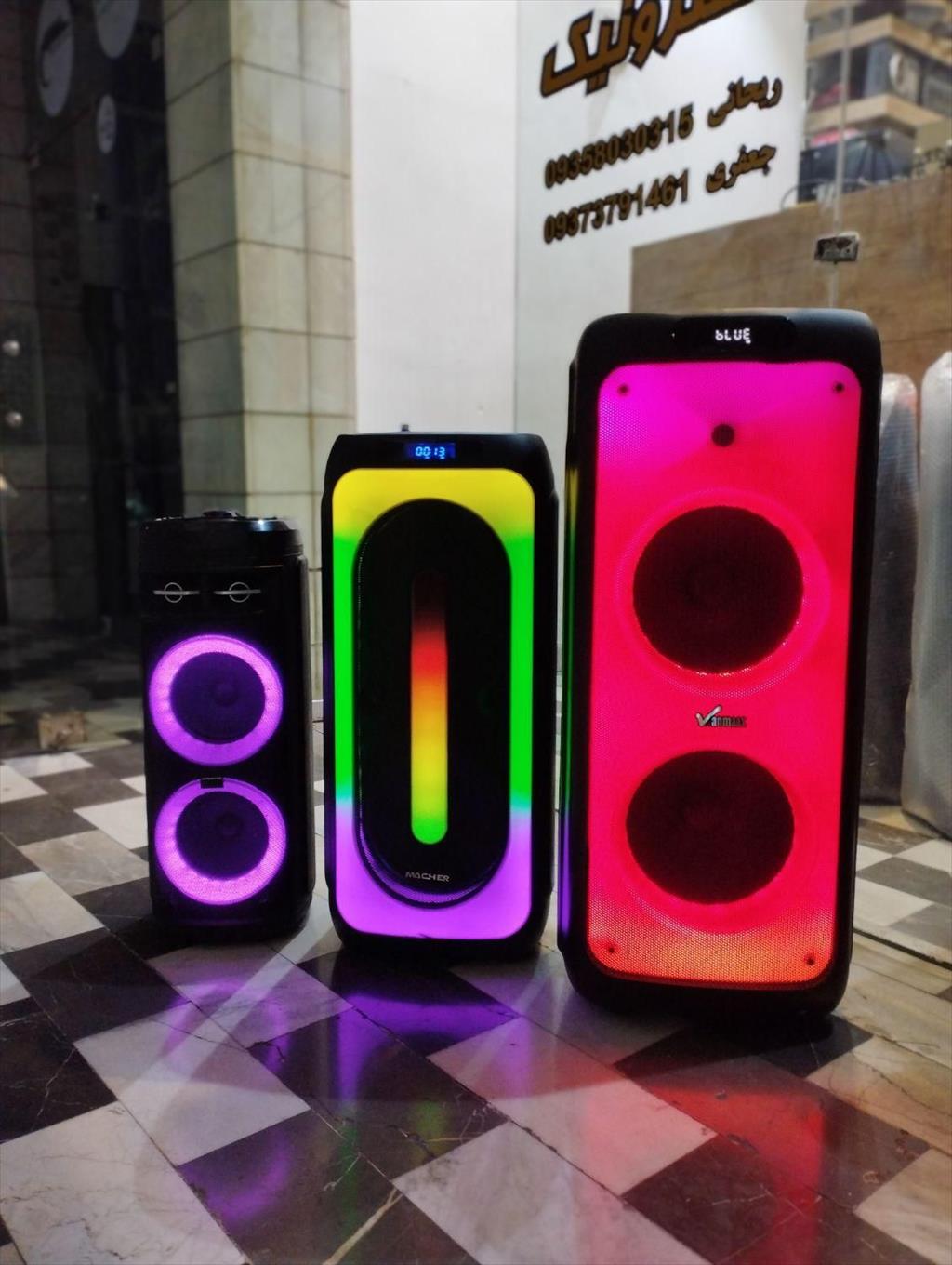 رفع تمامی ایرادهای رایج قطع صداری اسپیکرهای شارژی بزرگ وکوچک<br/>بلوتوث ورام خور کردن انواع اسپیکر وپخش های خانگی وماشین<br/>خاموشی یکباره دستگاه<br/>تعویض باط<br/>09 services fix-repair fix-repair