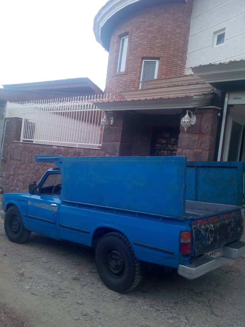 حمل و نقل با نیسان و وانت در محدوده رسالت<br/>حمل بارو اثاثیه منزل شهرو شهرستان حمل کالای اداری ، تجاری وجهیزیه عروس به تمام نقاط تهران...<br/><br/>کارگران کاملاح services transportation transportation