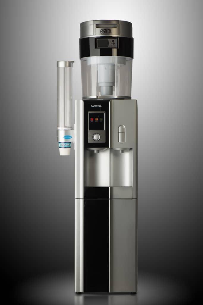 سرویس و تعمیرات انواع ابسردکن های اداری و صنعتی به صورت تخصصی<br/>سرویس تعمیرات انواع یخچال فریزر و ساید بای ساید ها تعویض فیلتر <br/>سرویس در محل در کمترین ز services fix-repair fix-repair