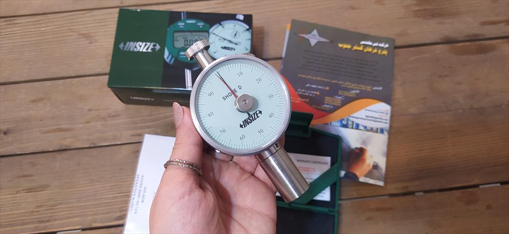 سختی سنج لاستیک یا Durometer ‚ معمولا برای اندازه گیری سختی لاستیک ‚ مواد پلیمری و قابل ارتجاع مورد استفاده قرار می گیرد .در سختی سنج لاستیک نظیر سختی industry tools-hardware tools-hardware