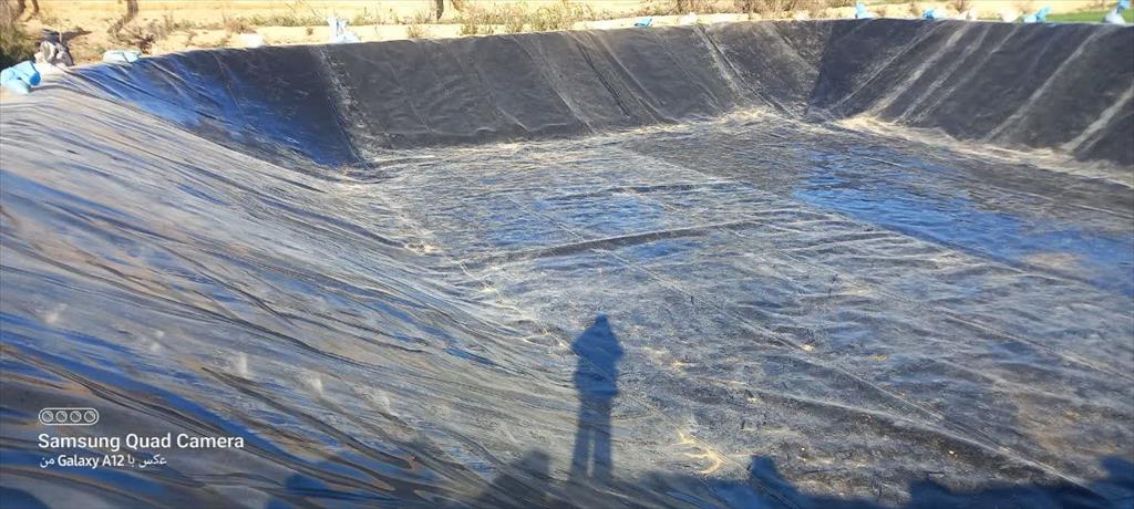 عرضه، فروش و نصب ورق ژئوممبران فرنام درجه یک<br/>با بهترین کیفیت و مناسب ترین قیمت<br/>- جهت ساخت و احداث استخرهای پلیمری آبیاری<br/>- عایق بندی انواع استخرهای خا industry agriculture agriculture