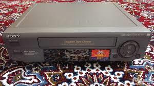 تعمیر ویدئو وی اچ اس VHS<br/><br/>اگر دستگاه پخش کننده ویدئو وی اچ اس VHS شما نیز خراب شده و به دنبال تعمیر آن هستید خواندن این مطلب می تواند به شما کمک کند.  services fix-repair fix-repair