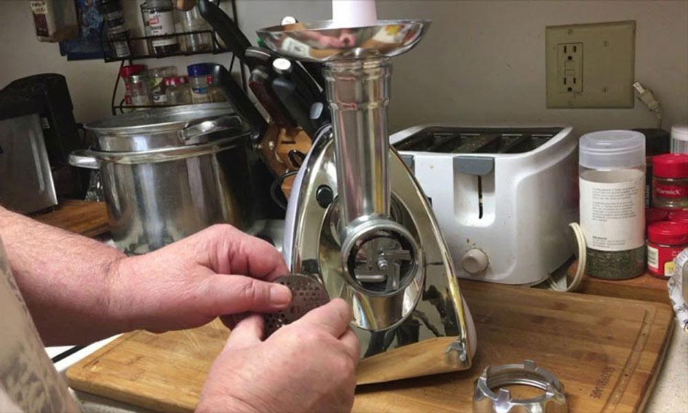 ملی پایتخت<br/><br/>نمایندگی تعمیر لوازم خانگی<br/><br/>www.iran-tamir.ir<br/><br/>02188958238<br/><br/>www.tamir-kar.com<br/><br/> <br/><br/>تعمیرات سشوار<br/><br/>تعمیرات جاروبرقی<br/><br/>تعمیرات اتو بخار خانگی<br/> services fix-repair fix-repair