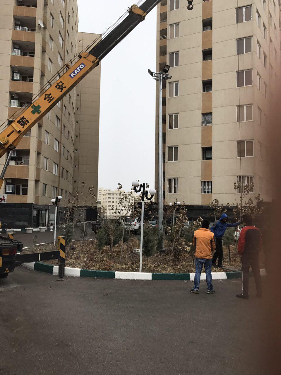 نصب دکل و میله در محل مورد نظر برای پرچم های بزرگ و پروژکتور ها  و دیگر موارد. بدون محدودیت در تعداد services printing-advertising printing-advertising