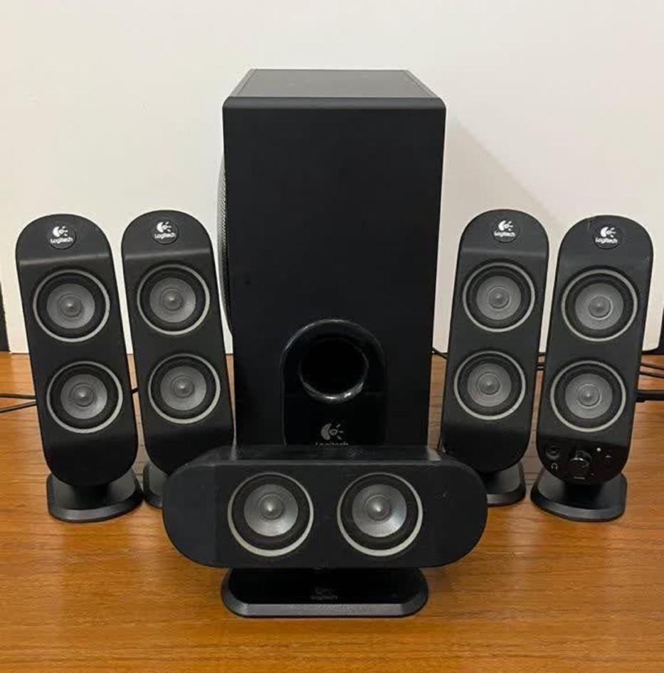 تعمیرات حرفه ای انواع اسپیکر ها <br/>با قطعات اورجینال شرکت <br/>تعویض انواع باند <br/>طراحی انواع باند ها<br/>بلوتوثی کردن انواع اسپیکر <br/><br/><br/>09192017550 02166935921 services fix-repair fix-repair