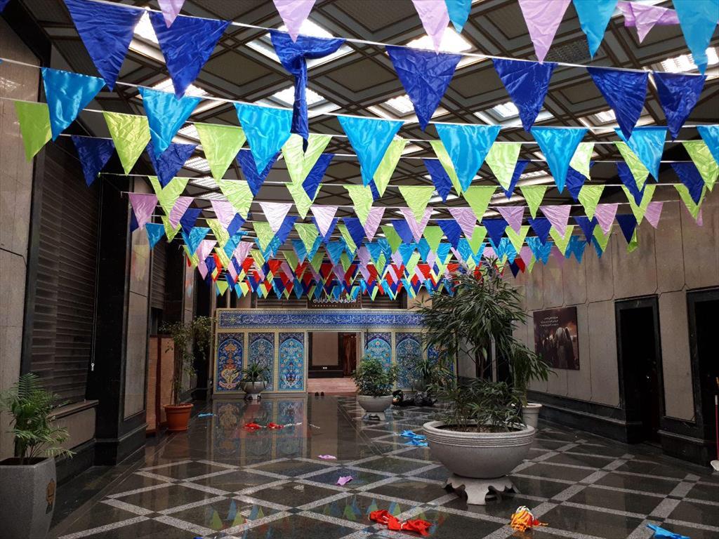 چاپ و تولید پرچم های ریسه در انواع مختلف بدون محدودیت در متراژ و با امکان ارسال به تمامی نقاط کشور. انتخابی مناسب جهت تبلیغات محیطی در مراسم ها و جشن  services printing-advertising printing-advertising