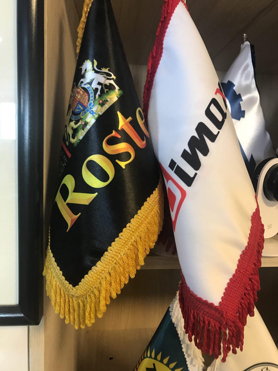 چاپ و تولید پرچم های رومیزی مانند لیزر، گلدوزی، پفکی، ال، تی بدون محدودیت در تعداد و با ارسال به تمامی نقاط کشور. انتخابی مناسب جهت تبلیغات محیطی در ن services printing-advertising printing-advertising