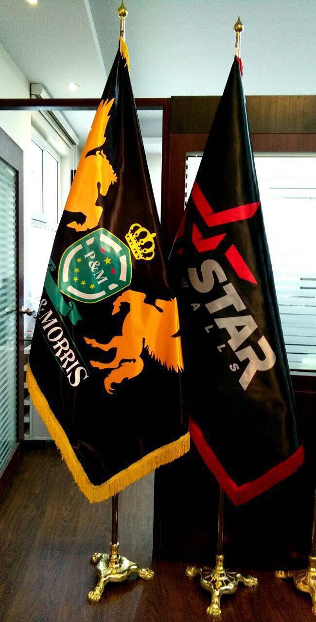 چاپ و تولید پرچم های تشریفات در انواع لیزری، گلدوزی، پفکی، تی، اف، درفش بدون محدودیت در تعداد و با ارسال به تمامی نقاط کشور. انتخابی مناسب جهت تبلیغات services printing-advertising printing-advertising