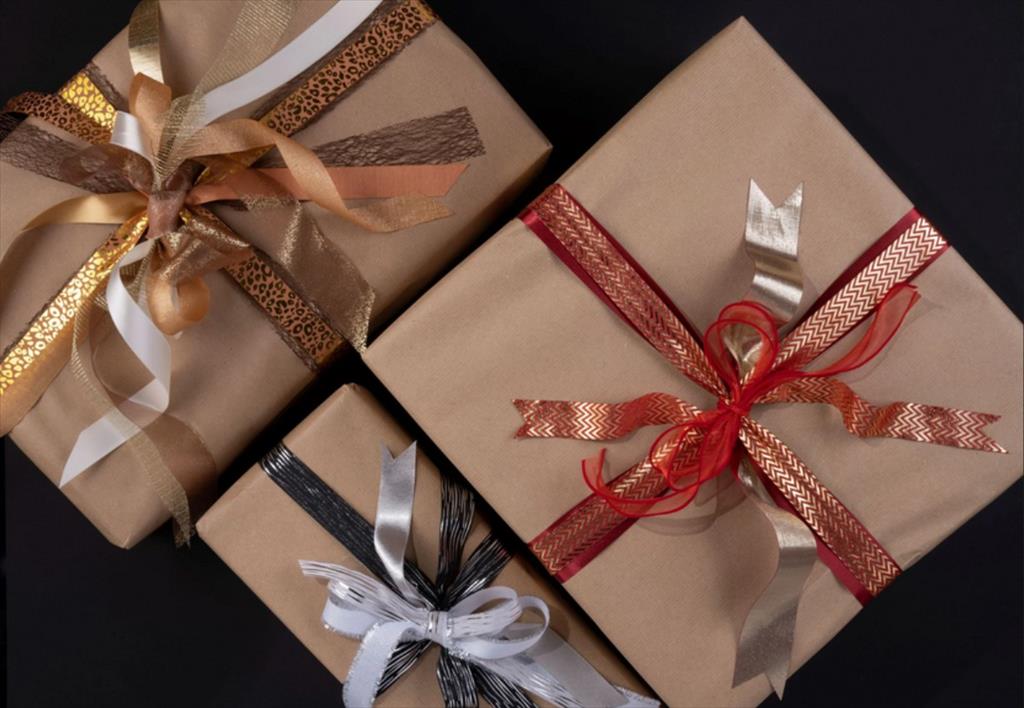 چاپ و تولید روبان بدون محدودیت در متراژ و با امکان ارسال به تمام نقاط کشور. انتخابی مجلل جهت اهدای هدیه از طرف سازمان ها و شرکت ها، همچنین مناسب بسته  services printing-advertising printing-advertising