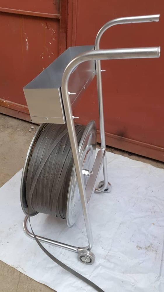 گروه صنعتی تی تاک در همه شهرهای کشور نمایندگی فعال میپذیرد.<br/><br/> <br/>رول بازکن تسمه <br/> <br/>مشخصات فنی دستگاه رول بازکن تسمه<br/>ابعاد دستگاه : ۱۰۰*۵۰*۴۰ سانتی منتر<br/> industry other-industries other-industries